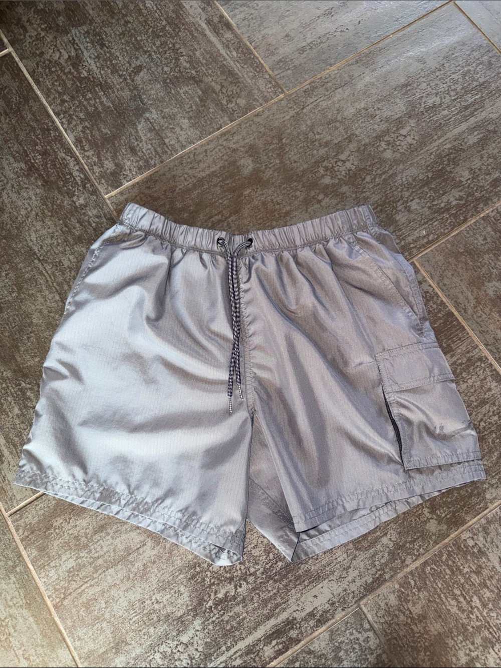 Men’s Nike Light Gray Men's athletic Shorts with Cargo Pocket